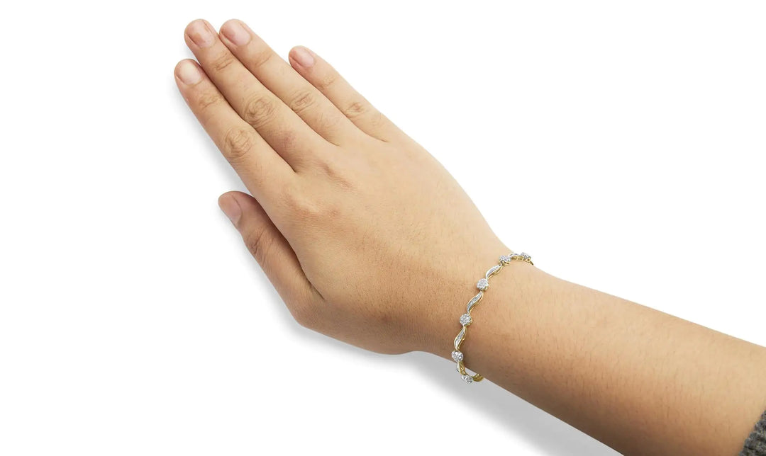bracelet designs in diamond

diamond flower pendants

floral diamond bracelet

diamond bracelet flower

elegant floral bracelet